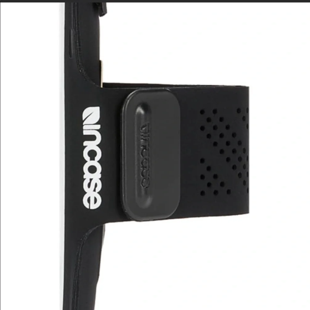 INCASE IPhone 7 8 6 PLUS 6s PLUS ACTIVE ARMBAND HOLDER NWT 6” x 3” interior